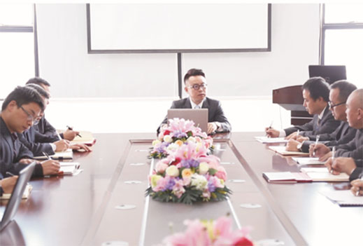 超人廚衛(wèi)羅董：不是行情不好，是以前過(guò)得太滋潤(rùn)