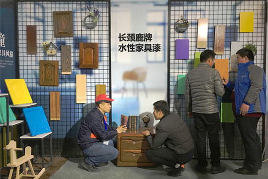 多變風(fēng)格引領(lǐng)裝修潮流——長頸鹿漆精彩亮相中國國際門業(yè)展覽會(huì)