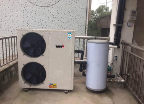 回家裝上空氣能熱水器，月月省一半電費！
