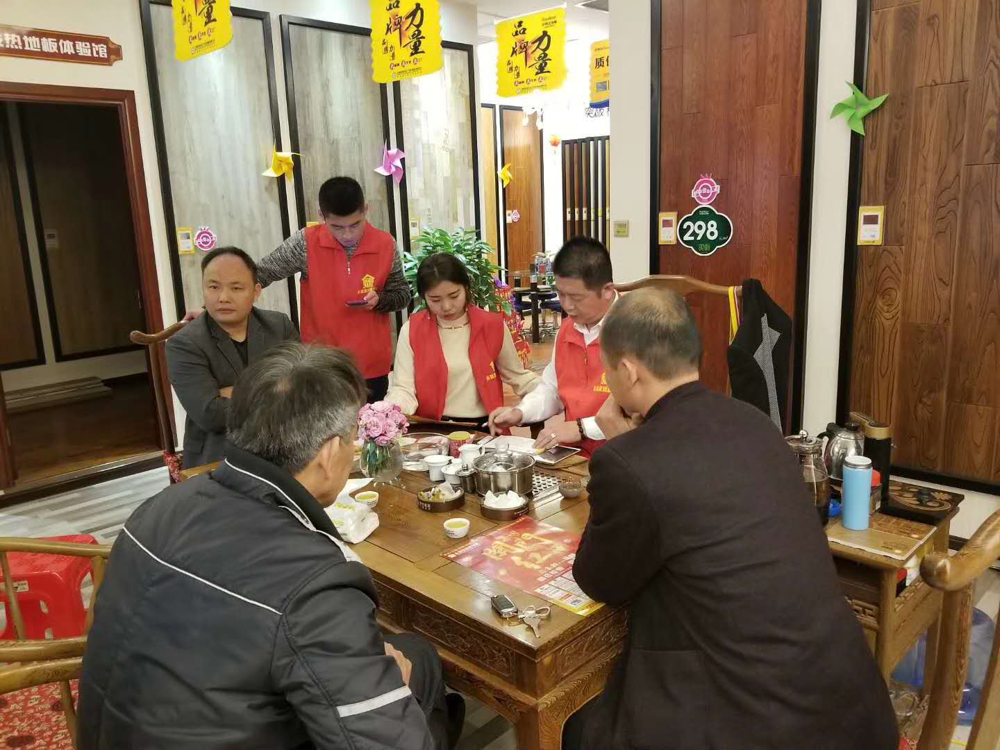 品牌日記|榮事達(dá)地板優(yōu)秀品質(zhì)征服消費(fèi)者，多地捷報(bào)頻傳
