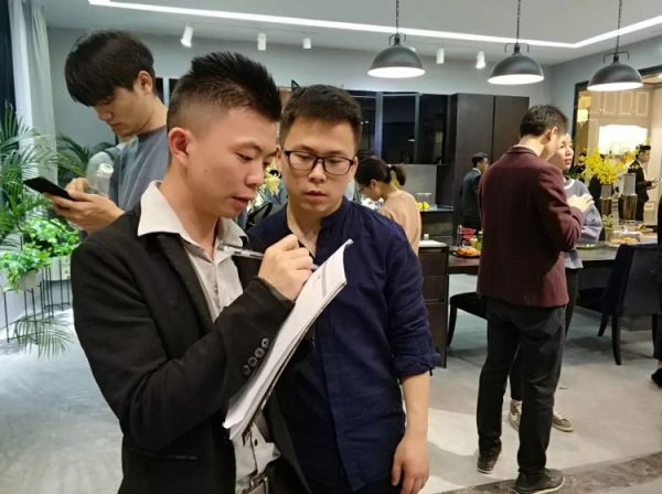 品牌大事|晾媽智能晾衣架亮相家具展，黑科技燃動廣州
