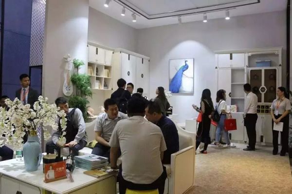 品牌大事|晾媽智能晾衣架亮相家具展，黑科技燃動廣州