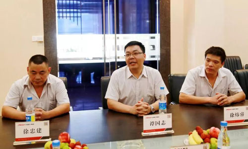 恒大集團蒞臨群升門業(yè)考察，對新型避難間防火門予以肯定