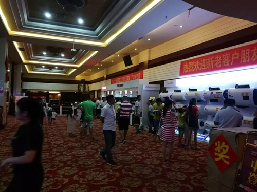 2018太太樂(lè)廚衛(wèi)電器衡陽(yáng)區(qū)域財(cái)富盛宴現(xiàn)場(chǎng)簽約15位新客戶(hù)