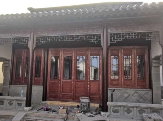 四合院與鋁合金仿古門(mén)窗，會(huì)不會(huì)天造地設(shè)的一對(duì)?