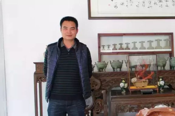數(shù)碼彩涂料經(jīng)銷商鄭志輝：制定分銷游戲規(guī)則，保障市場(chǎng)運(yùn)作順暢