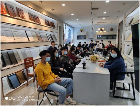 相互交流  形成合力  品愛(ài)全屋定制經(jīng)銷商交流會(huì)賦能終端