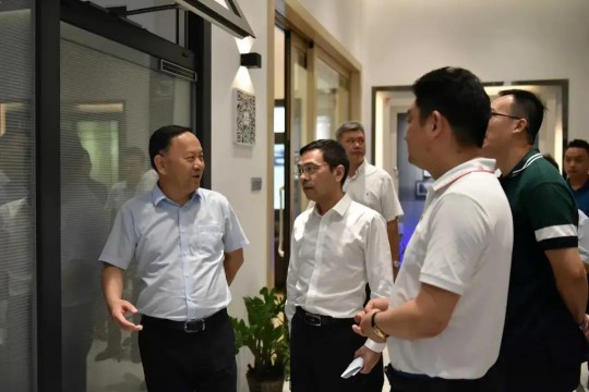 熱烈歡迎佛山市趙海副市長一行蒞臨億合門窗調(diào)研指導