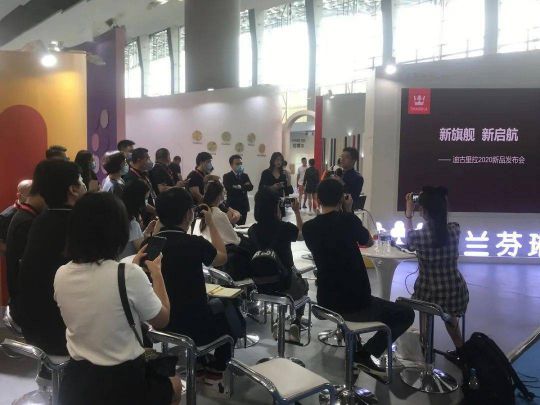 芬琳漆建博會(huì)上推出16款新產(chǎn)品，高端漆刷新環(huán)保新高度