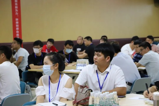 億合門窗從“新”出發(fā)，成功舉辦新一屆新商訓(xùn)練營