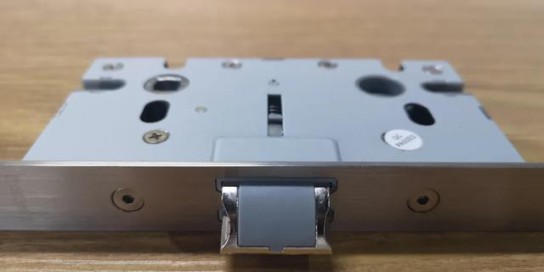 安全便捷與品質(zhì)并存，頂固安全門鎖室內(nèi)門鎖ND100測(cè)評(píng)