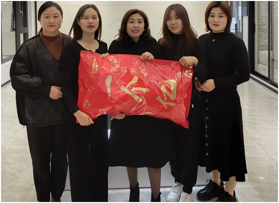 伊盾門窗|“千萬(wàn)大商煉成記”第六期